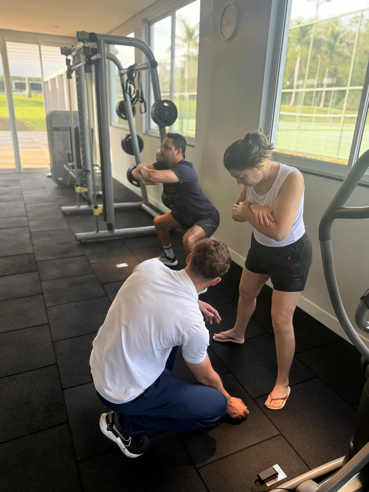 Orientação durante uma sessão de treino com duas pessoas